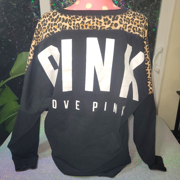 PINK Victoria's Secret Tops - Vs pink black leopard thick long sleeve shirt sz.M
